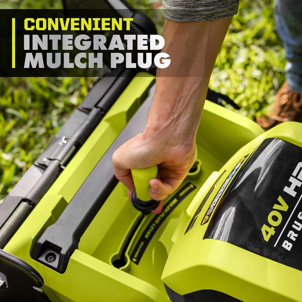 Tondeuse à gazon à gazon autotractée Ryobi Whisper Series 40 V HP sans balais de 53 cm (21 po) avec 4 roues motrices et moteur brushless. Comprend (2) batteries de 6,0 Ah et un chargeur.